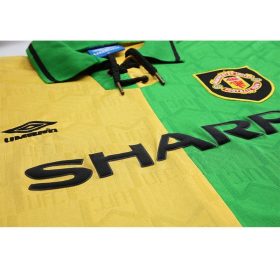 Retro Manchester United 1992/94 Third Jersey - Image 2