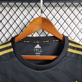 Retro Real Madrid 2011/12 Away Long Sleeve Jersey - Image 3