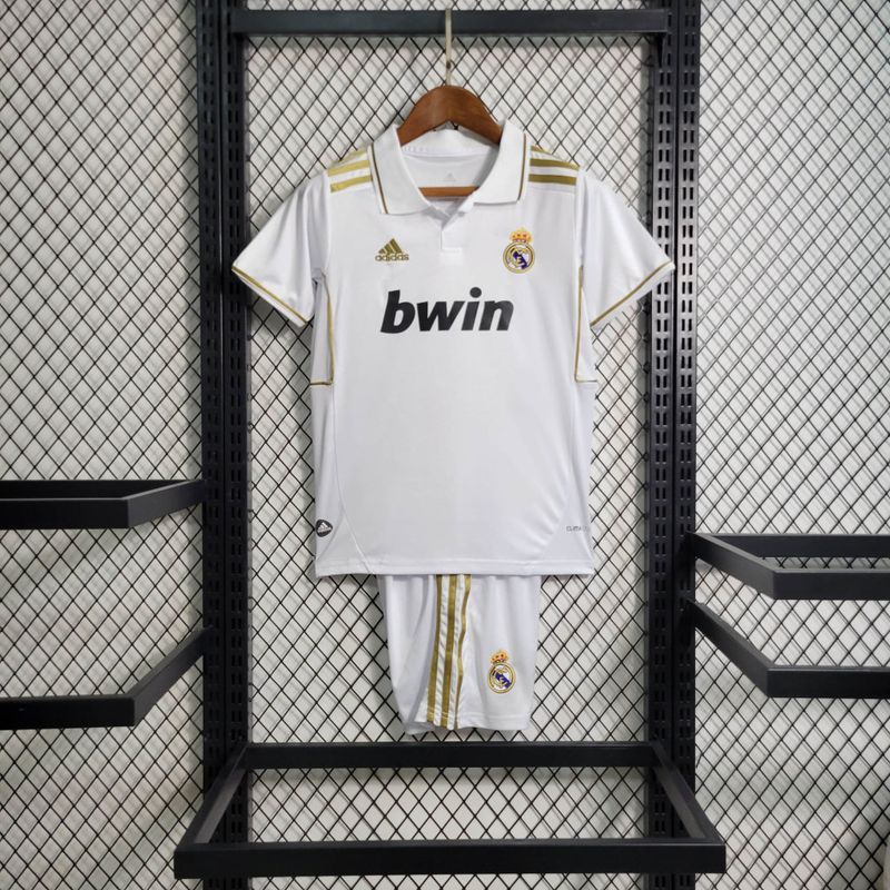 2023111719261813.jpg Retro Real Madrid 2011/12 Home Kids Kit - Image 1
