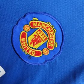 Retro Manchester United 2008/09 Third Jersey - Image 6