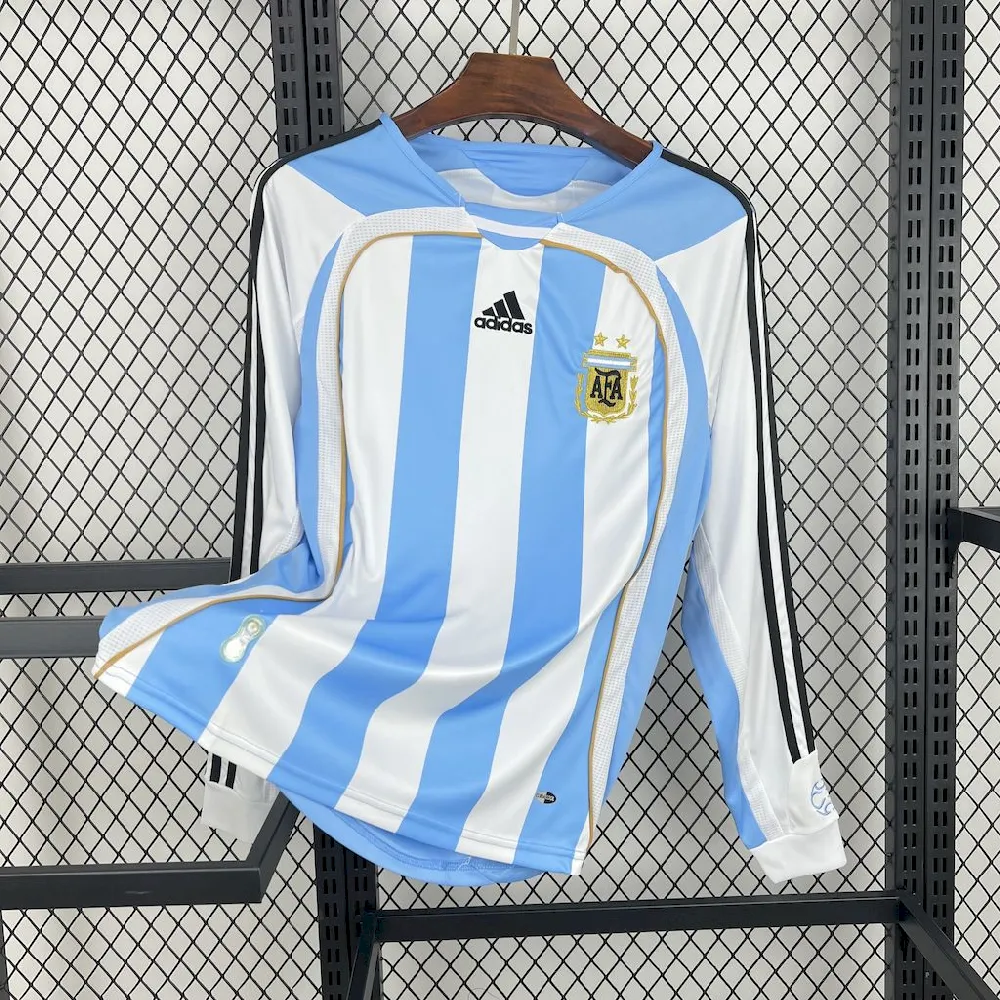 2024111012250248.webp Retro Argentina 2006/07 Home Long Sleeve Jersey - Image 1