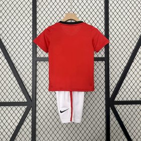 Retro Manchester United 2009/10 Home Kids Kit - Image 2