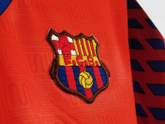 Retro Barcelona 1989/92 Away Jersey - Image 5