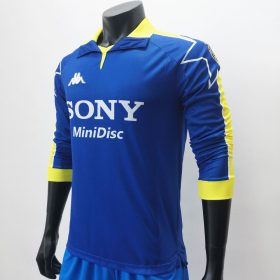 Retro Juventus 1997/98 Third Long Sleeve Jersey - Image 4